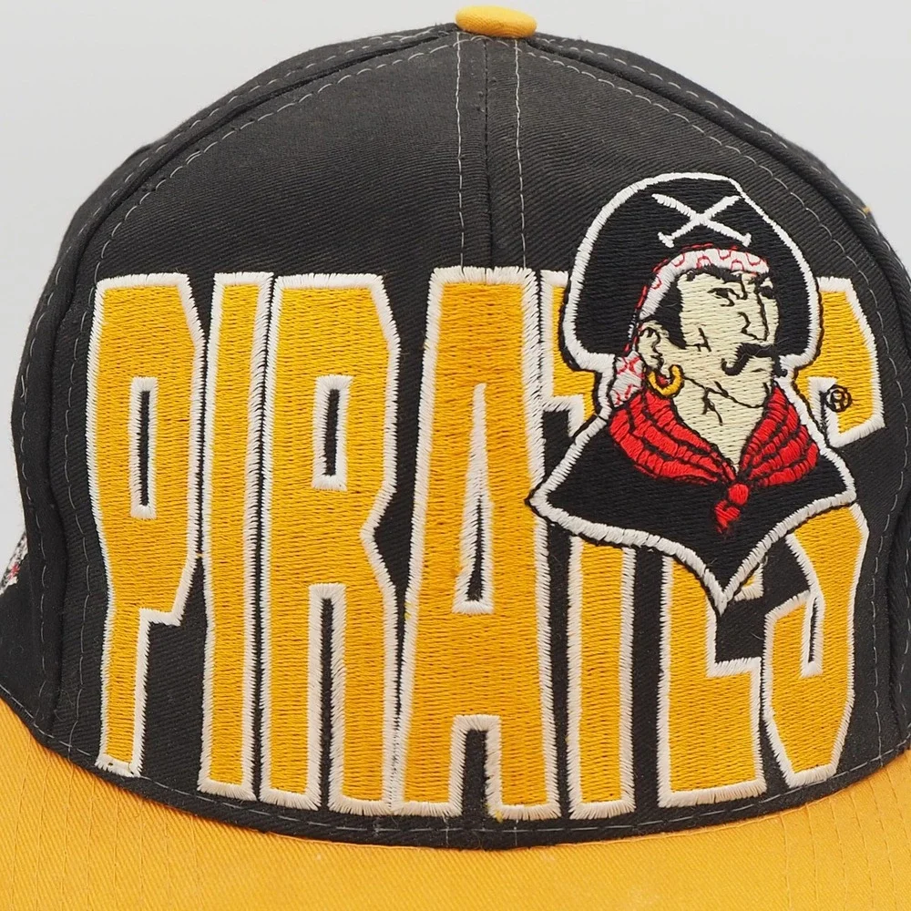 VTG Pittsburgh Pirates Rare Logo 7 Hat Snapback Cap Spellout Jolly Roger 90s MLB